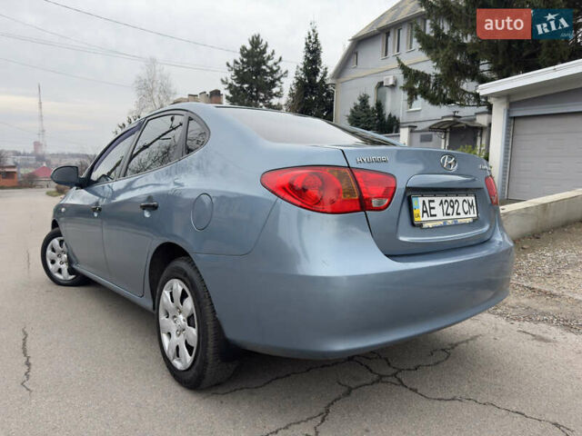 Серый Хендай Элантра, объемом двигателя 1.6 л и пробегом 168 тыс. км за 5500 $, фото 19 на Automoto.ua