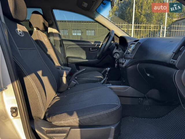 Хендай Элантра 2010 в Сумах на Automoto.ua Серый Хендай Элантра, объемом двигателя 1.59 л и пробегом 280 тыс. км за 6500 $, фото 25 на Automoto.ua