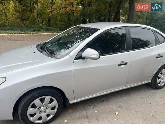 Хендай Элантра 2010 в Згуровке на Automoto.ua Серый Хендай Элантра, объемом двигателя 1.59 л и пробегом 265 тыс. км за 6400 $, фото 1 на Automoto.ua