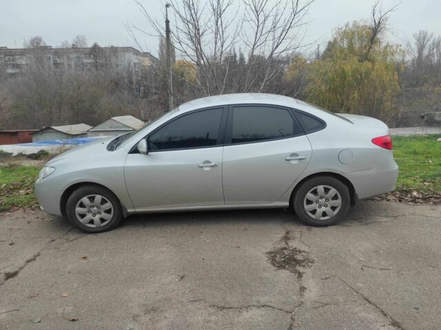 Серый Хендай Элантра, объемом двигателя 1.6 л и пробегом 150 тыс. км за 5250 $, фото 2 на Automoto.ua