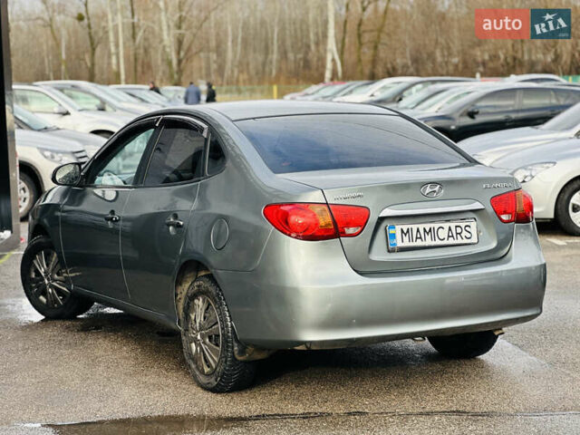Серый Хендай Элантра, объемом двигателя 1.6 л и пробегом 198 тыс. км за 5999 $, фото 9 на Automoto.ua