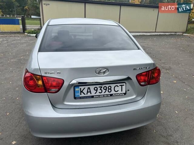 Хендай Элантра 2010 в Згуровке на Automoto.ua Серый Хендай Элантра, объемом двигателя 1.59 л и пробегом 265 тыс. км за 6400 $, фото 3 на Automoto.ua