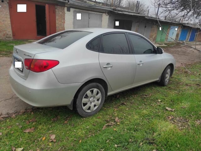 Серый Хендай Элантра, объемом двигателя 1.6 л и пробегом 150 тыс. км за 5250 $, фото 3 на Automoto.ua