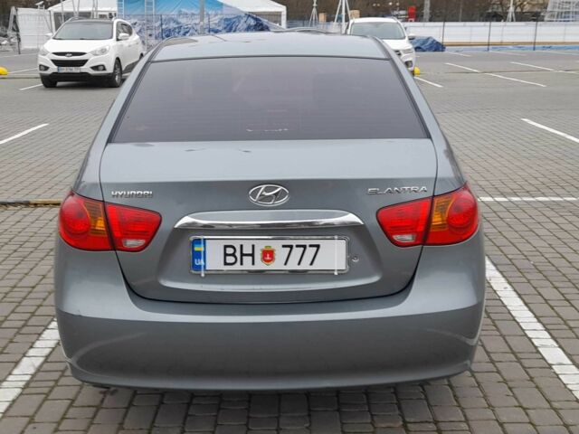 Серый Хендай Элантра, объемом двигателя 1.6 л и пробегом 162 тыс. км за 6700 $, фото 4 на Automoto.ua