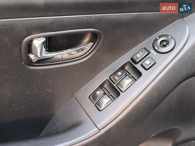 Сірий Хендай Елантра, об'ємом двигуна 1.59 л та пробігом 276 тис. км за 6590 $, фото 22 на Automoto.ua