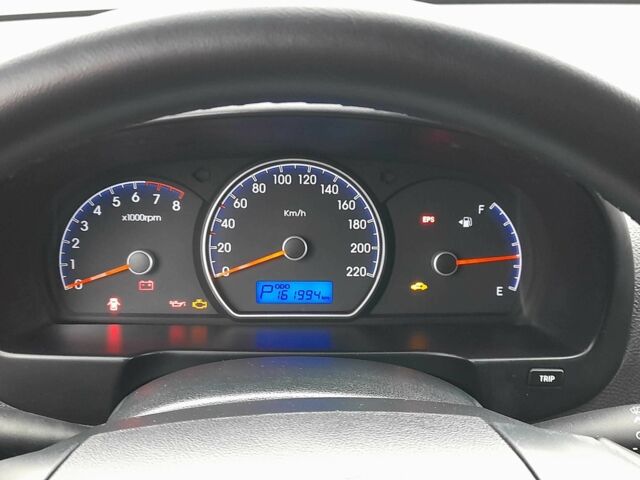 Серый Хендай Элантра, объемом двигателя 1.6 л и пробегом 162 тыс. км за 6700 $, фото 8 на Automoto.ua