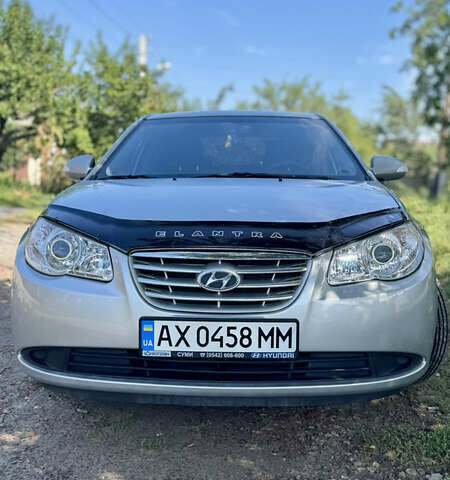 Сірий Хендай Елантра, об'ємом двигуна 1.59 л та пробігом 178 тис. км за 7500 $, фото 3 на Automoto.ua