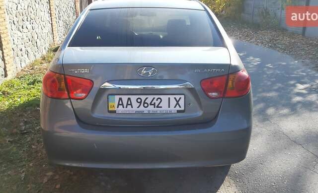 Серый Хендай Элантра, объемом двигателя 0 л и пробегом 159 тыс. км за 6500 $, фото 6 на Automoto.ua