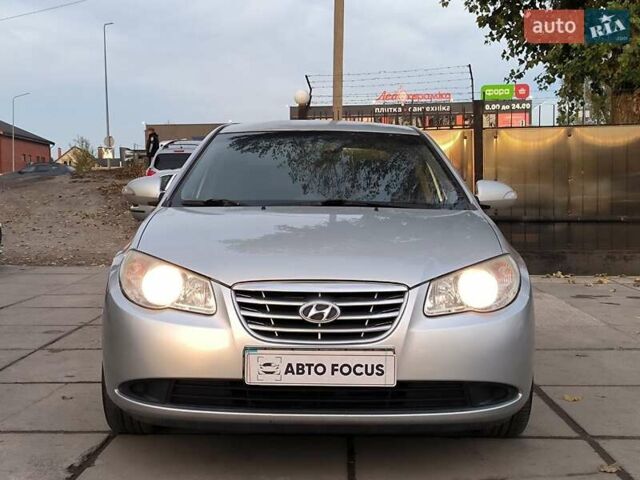 Серый Хендай Элантра, объемом двигателя 1.59 л и пробегом 276 тыс. км за 6290 $, фото 1 на Automoto.ua