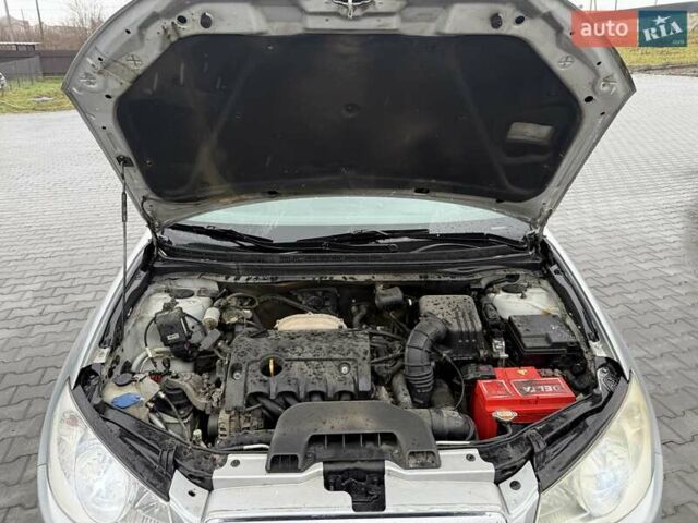 Серый Хендай Элантра, объемом двигателя 1.59 л и пробегом 220 тыс. км за 5400 $, фото 1 на Automoto.ua