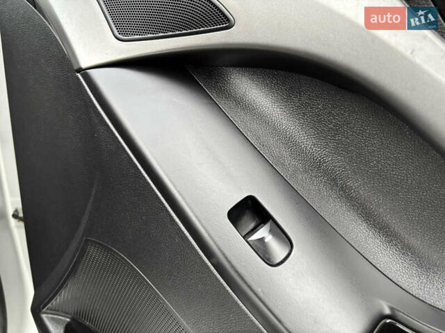 Серый Хендай Элантра, объемом двигателя 1.59 л и пробегом 231 тыс. км за 8790 $, фото 50 на Automoto.ua