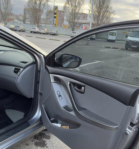 Серый Хендай Элантра, объемом двигателя 1.8 л и пробегом 204 тыс. км за 7999 $, фото 17 на Automoto.ua