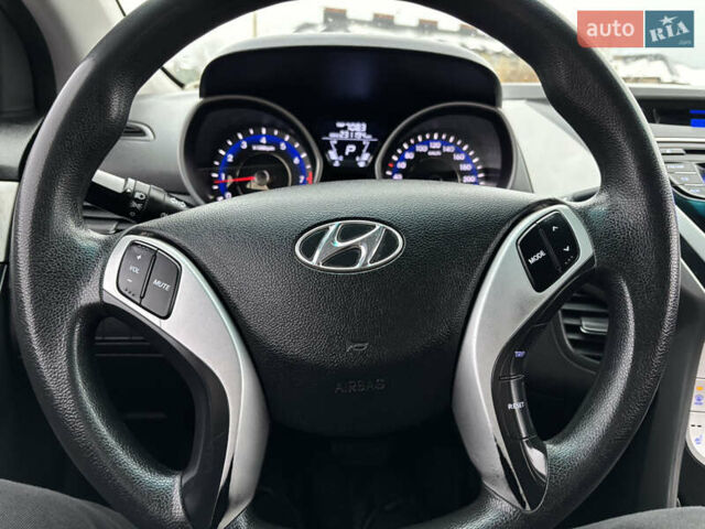 Серый Хендай Элантра, объемом двигателя 1.59 л и пробегом 231 тыс. км за 8790 $, фото 60 на Automoto.ua