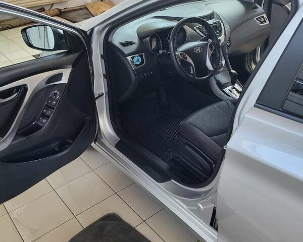 Серый Хендай Элантра, объемом двигателя 1.59 л и пробегом 205 тыс. км за 9499 $, фото 65 на Automoto.ua