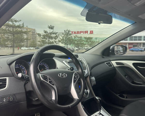Сірий Хендай Елантра, об'ємом двигуна 1.8 л та пробігом 135 тис. км за 8799 $, фото 7 на Automoto.ua