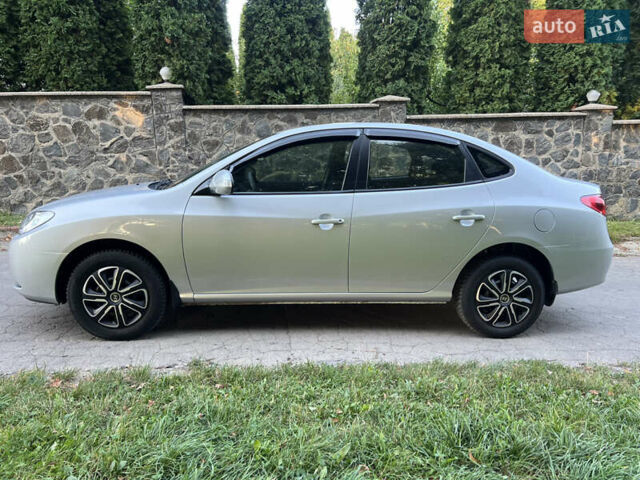 Сірий Хендай Елантра, об'ємом двигуна 1.59 л та пробігом 220 тис. км за 5500 $, фото 9 на Automoto.ua