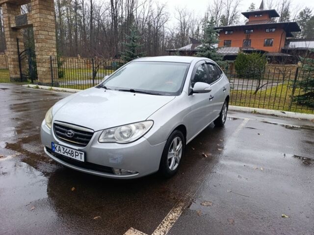 Серый Хендай Элантра, объемом двигателя 1.6 л и пробегом 213 тыс. км за 5500 $, фото 4 на Automoto.ua