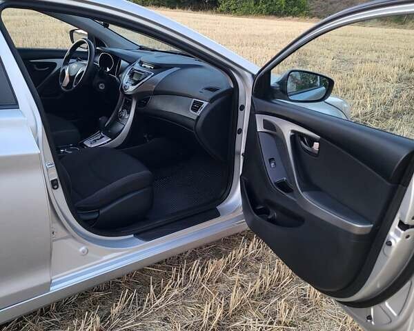 Серый Хендай Элантра, объемом двигателя 1.59 л и пробегом 205 тыс. км за 9499 $, фото 75 на Automoto.ua