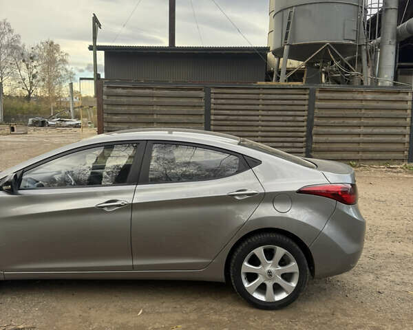 Хендай Элантра 2011 в Болехове на Automoto.ua Серый Хендай Элантра, объемом двигателя 1.59 л и пробегом 237 тыс. км за 8300 $, фото 12 на Automoto.ua