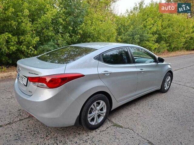 Серый Хендай Элантра, объемом двигателя 1.59 л и пробегом 205 тыс. км за 9499 $, фото 29 на Automoto.ua