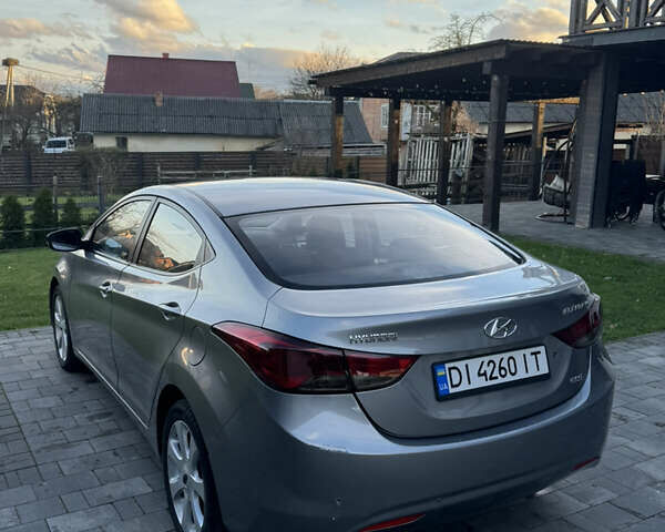 Серый Хендай Элантра, объемом двигателя 1.59 л и пробегом 238 тыс. км за 7199 $, фото 8 на Automoto.ua