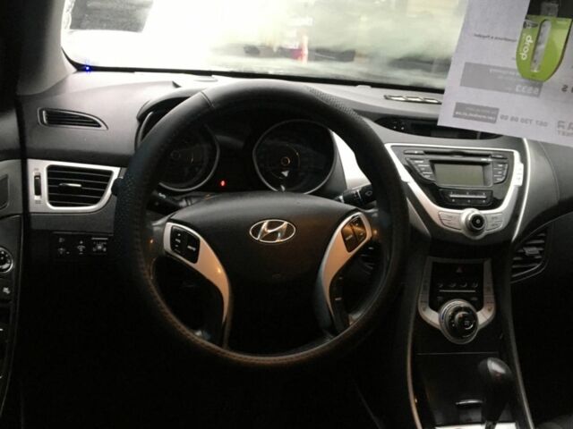 Серый Хендай Элантра, объемом двигателя 1.6 л и пробегом 234 тыс. км за 8300 $, фото 6 на Automoto.ua