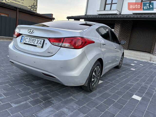 Сірий Хендай Елантра, об'ємом двигуна 1.59 л та пробігом 231 тис. км за 8700 $, фото 6 на Automoto.ua