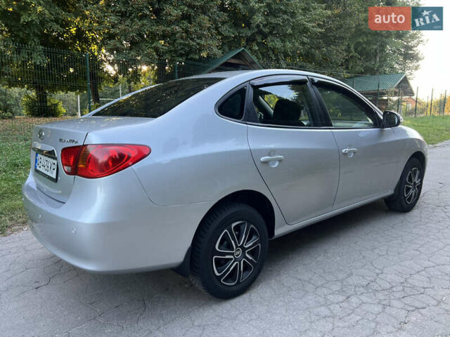 Сірий Хендай Елантра, об'ємом двигуна 1.59 л та пробігом 220 тис. км за 5500 $, фото 15 на Automoto.ua