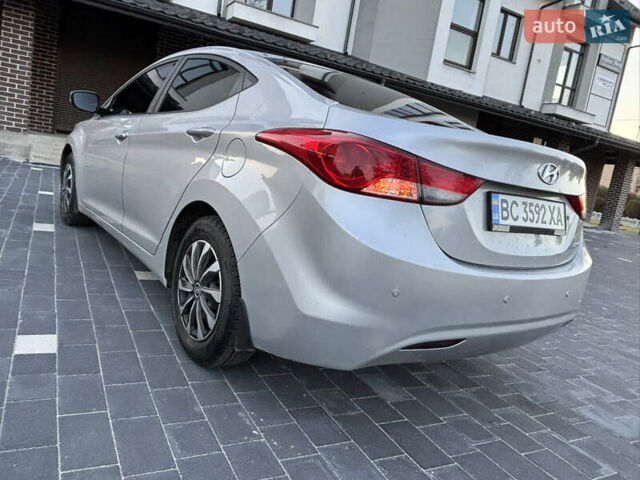 Сірий Хендай Елантра, об'ємом двигуна 1.59 л та пробігом 231 тис. км за 8700 $, фото 11 на Automoto.ua