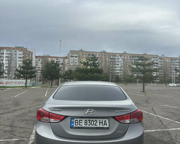 Сірий Хендай Елантра, об'ємом двигуна 1.8 л та пробігом 135 тис. км за 8799 $, фото 6 на Automoto.ua