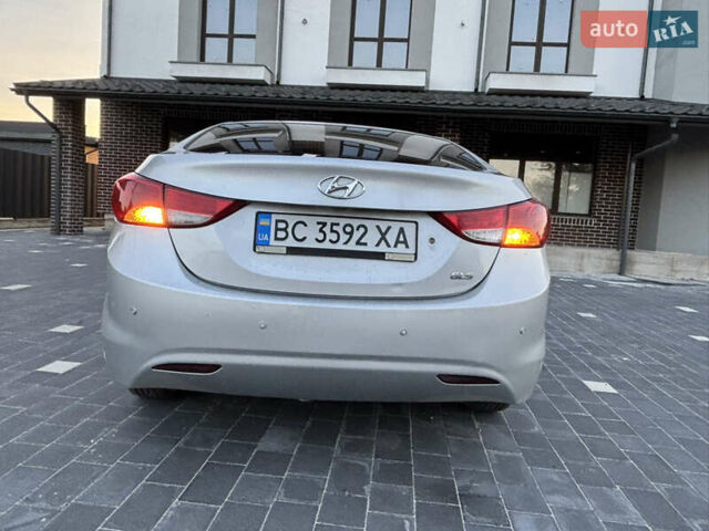 Сірий Хендай Елантра, об'ємом двигуна 1.59 л та пробігом 231 тис. км за 8700 $, фото 5 на Automoto.ua
