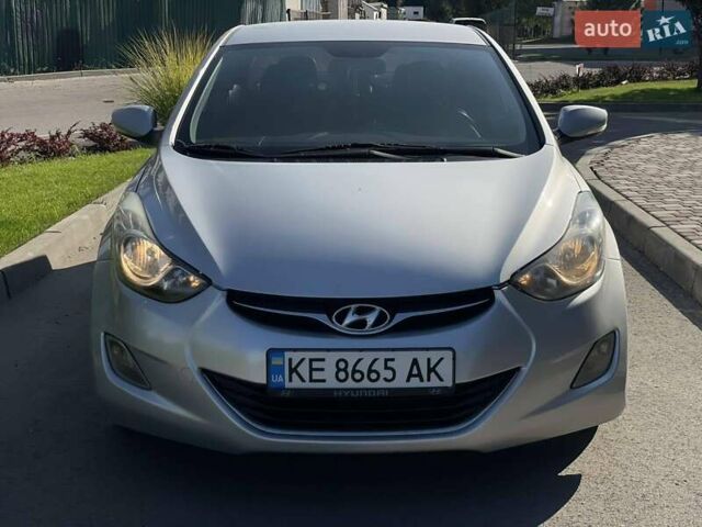 Сірий Хендай Елантра, об'ємом двигуна 1.59 л та пробігом 225 тис. км за 7200 $, фото 1 на Automoto.ua