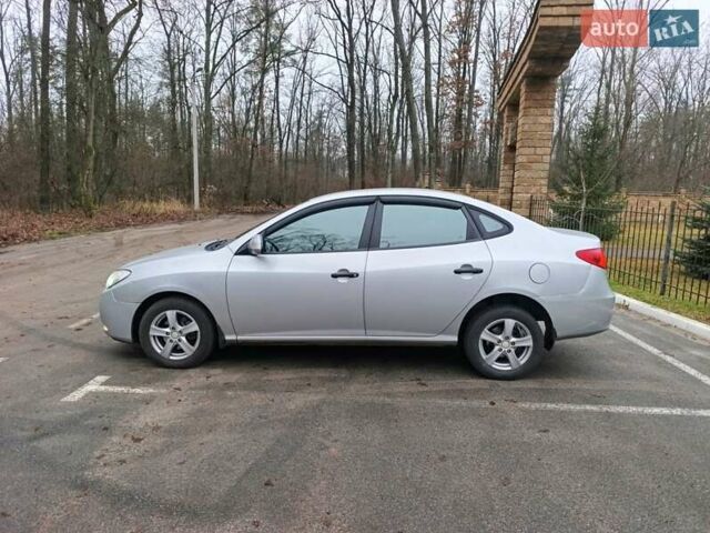 Серый Хендай Элантра, объемом двигателя 1.59 л и пробегом 213 тыс. км за 5800 $, фото 2 на Automoto.ua