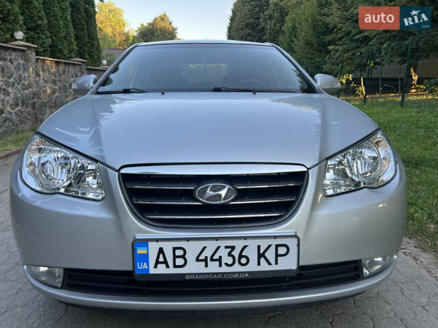 Сірий Хендай Елантра, об'ємом двигуна 1.59 л та пробігом 220 тис. км за 5500 $, фото 5 на Automoto.ua