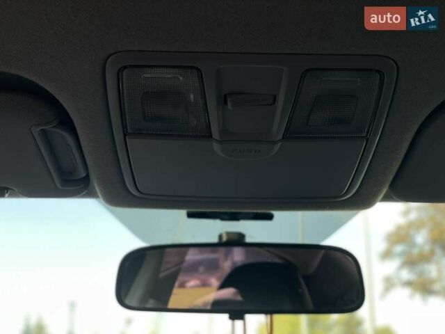 Сірий Хендай Елантра, об'ємом двигуна 1.59 л та пробігом 225 тис. км за 7200 $, фото 21 на Automoto.ua