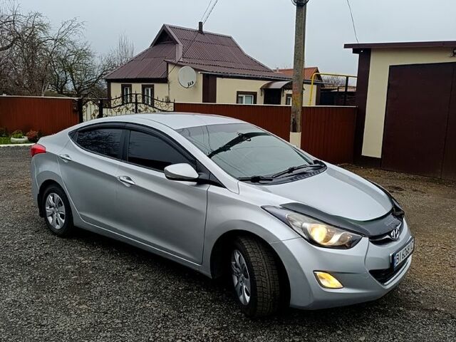 Серый Хендай Элантра, объемом двигателя 1.6 л и пробегом 192 тыс. км за 8600 $, фото 5 на Automoto.ua
