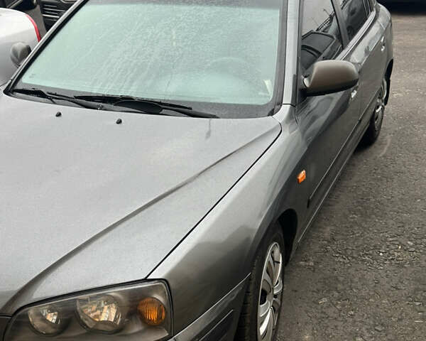 Серый Хендай Элантра, объемом двигателя 1.6 л и пробегом 243 тыс. км за 4500 $, фото 9 на Automoto.ua