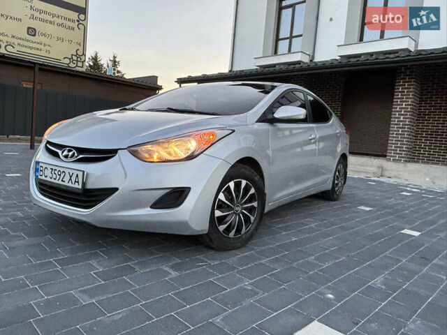 Сірий Хендай Елантра, об'ємом двигуна 1.59 л та пробігом 231 тис. км за 8700 $, фото 31 на Automoto.ua