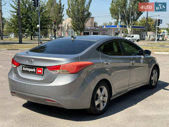 Серый Хендай Элантра, объемом двигателя 1.8 л и пробегом 235 тыс. км за 8990 $, фото 4 на Automoto.ua