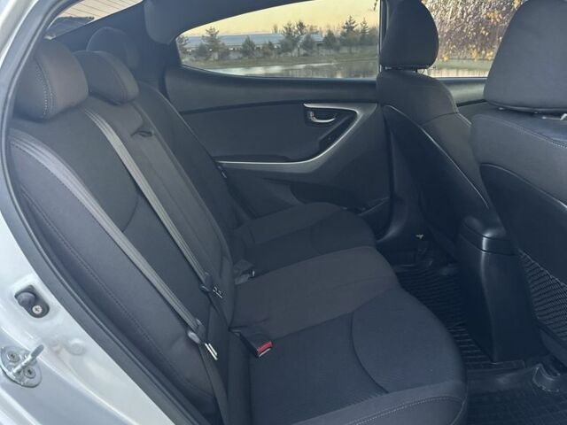 Серый Хендай Элантра, объемом двигателя 1.6 л и пробегом 230 тыс. км за 7500 $, фото 19 на Automoto.ua