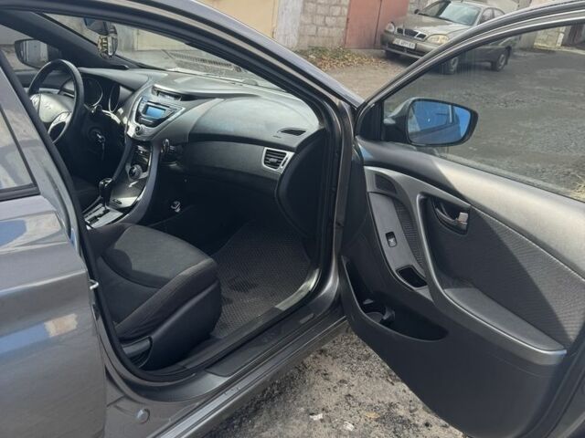 Серый Хендай Элантра, объемом двигателя 1.8 л и пробегом 204 тыс. км за 7900 $, фото 7 на Automoto.ua