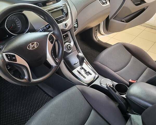 Серый Хендай Элантра, объемом двигателя 1.59 л и пробегом 205 тыс. км за 9499 $, фото 67 на Automoto.ua