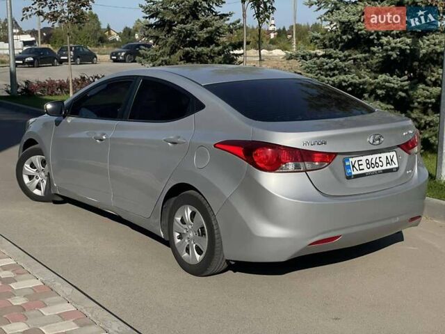 Сірий Хендай Елантра, об'ємом двигуна 1.59 л та пробігом 225 тис. км за 7200 $, фото 5 на Automoto.ua