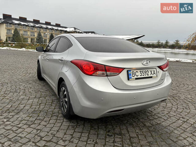 Сірий Хендай Елантра, об'ємом двигуна 1.59 л та пробігом 231 тис. км за 8790 $, фото 30 на Automoto.ua