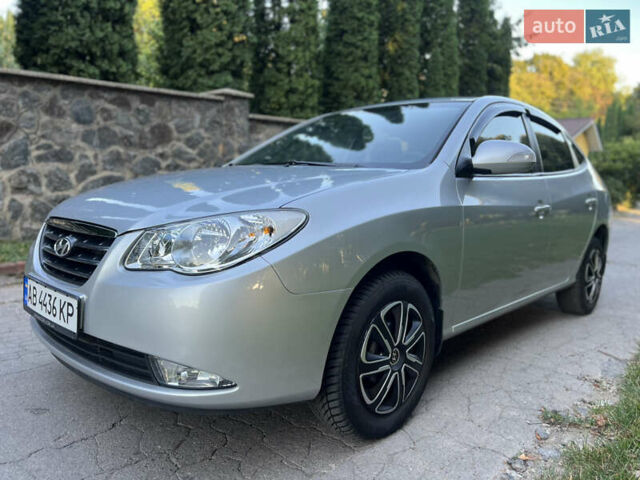Сірий Хендай Елантра, об'ємом двигуна 1.59 л та пробігом 220 тис. км за 5500 $, фото 1 на Automoto.ua