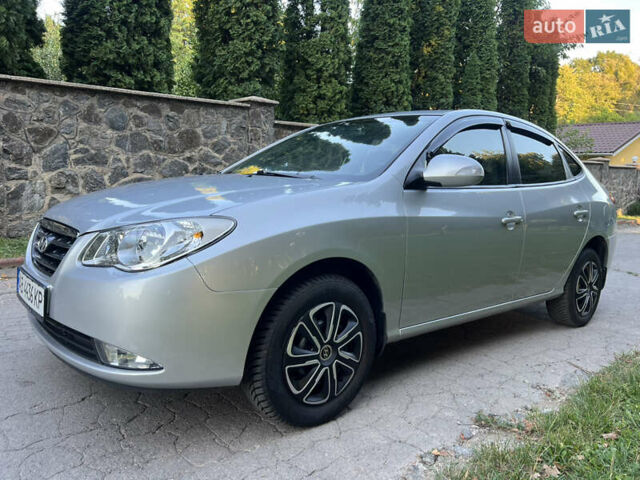 Сірий Хендай Елантра, об'ємом двигуна 1.59 л та пробігом 220 тис. км за 5500 $, фото 8 на Automoto.ua