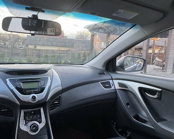 Серый Хендай Элантра, объемом двигателя 1.59 л и пробегом 238 тыс. км за 7800 $, фото 15 на Automoto.ua