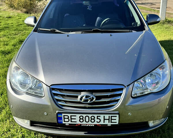 Серый Хендай Элантра, объемом двигателя 1.59 л и пробегом 247 тыс. км за 8600 $, фото 14 на Automoto.ua