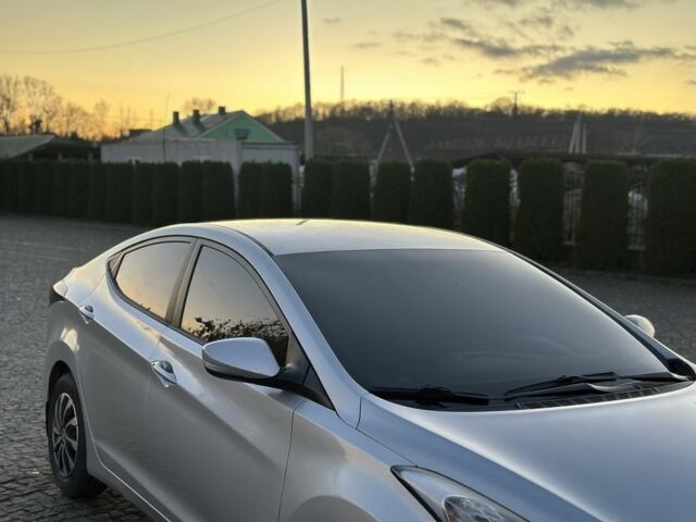 Серый Хендай Элантра, объемом двигателя 1.6 л и пробегом 230 тыс. км за 7500 $, фото 6 на Automoto.ua