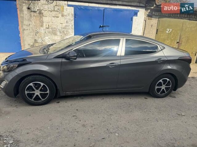 Серый Хендай Элантра, объемом двигателя 1.8 л и пробегом 205 тыс. км за 7500 $, фото 5 на Automoto.ua